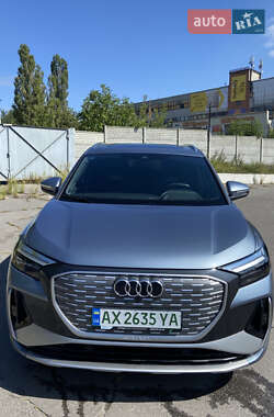 Внедорожник / Кроссовер Audi Q4 e-tron 2023 в 