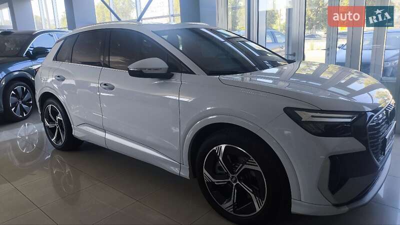 Внедорожник / Кроссовер Audi Q4 e-tron 2023 в Днепре