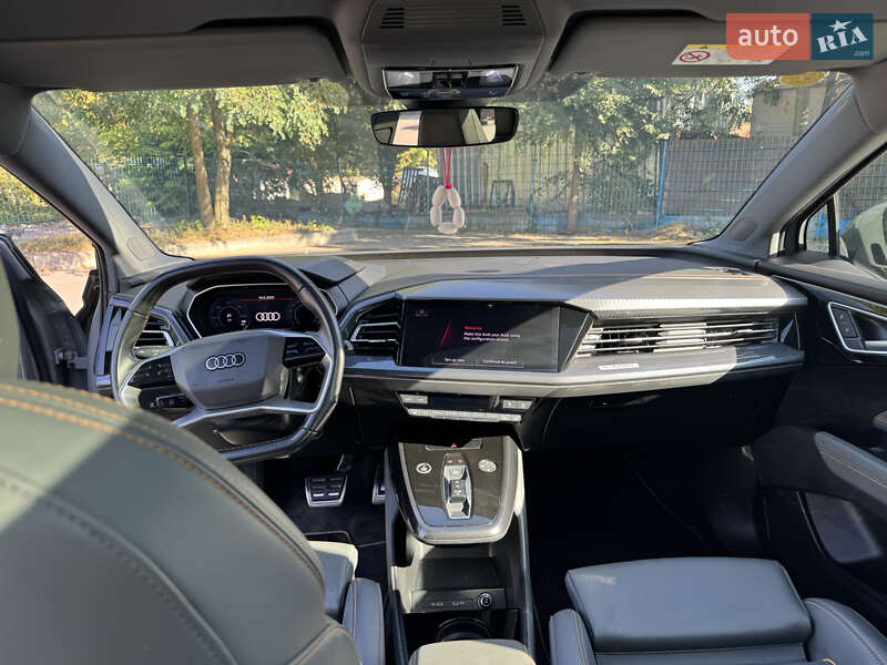 Внедорожник / Кроссовер Audi Q4 e-tron 2023 в Днепре