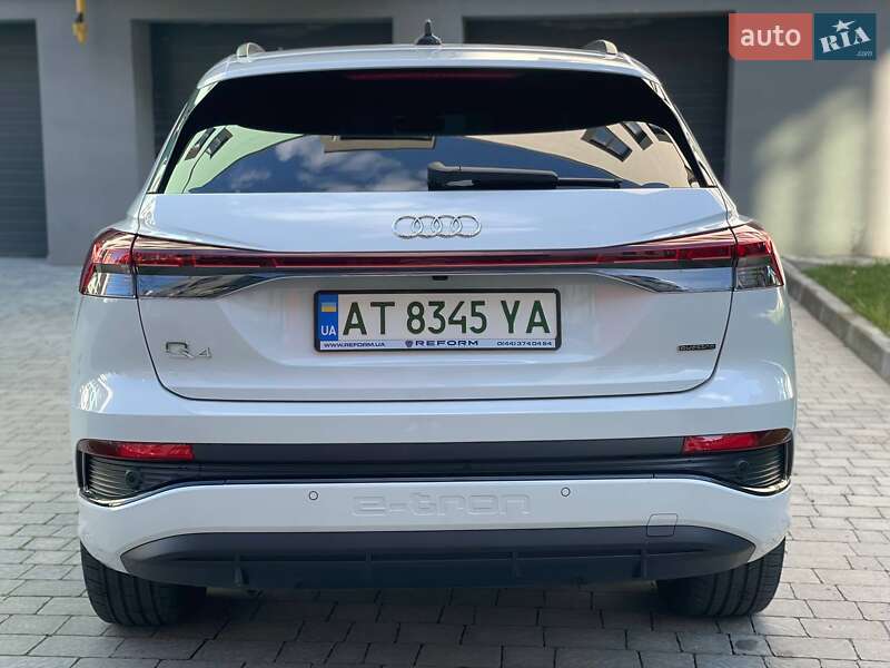 Позашляховик / Кросовер Audi Q4 e-tron 2023 в Івано-Франківську