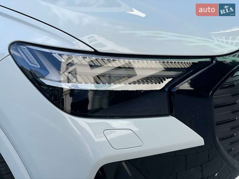 Позашляховик / Кросовер Audi Q4 e-tron 2023 в Івано-Франківську