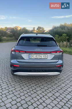 Позашляховик / Кросовер Audi Q4 e-tron 2021 в 