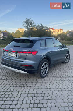 Позашляховик / Кросовер Audi Q4 e-tron 2021 в 