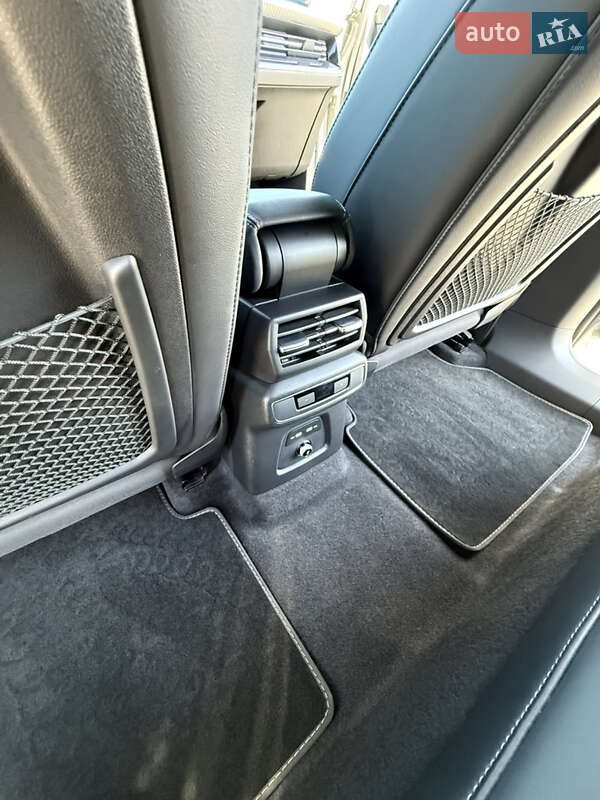 Позашляховик / Кросовер Audi Q4 e-tron 2024 в Києві