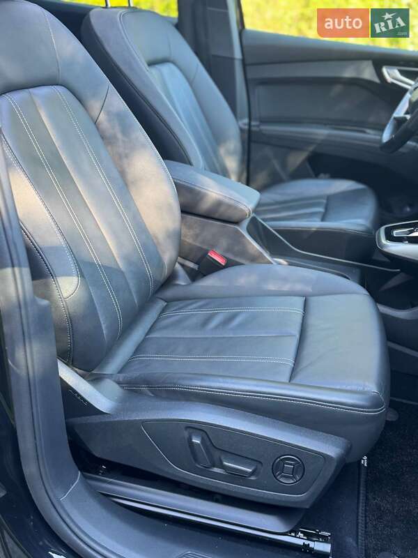 Позашляховик / Кросовер Audi Q4 e-tron 2022 в Дрогобичі