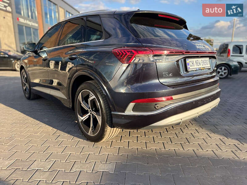Позашляховик / Кросовер Audi Q4 e-tron 2024 в Києві