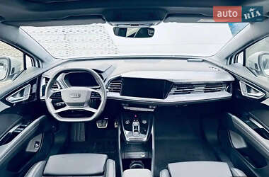 Позашляховик / Кросовер Audi Q4 e-tron 2023 в 