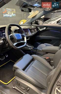 Внедорожник / Кроссовер Audi Q4 e-tron 2025 в 