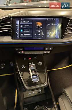 Внедорожник / Кроссовер Audi Q4 e-tron 2025 в 