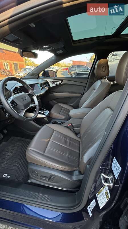 Позашляховик / Кросовер Audi Q4 e-tron 2023 в Кривому Розі