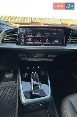 Внедорожник / Кроссовер Audi Q4 e-tron 2023 в 