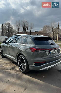 Внедорожник / Кроссовер Audi Q4 e-tron 2023 в 