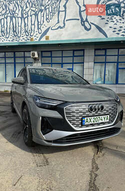 Внедорожник / Кроссовер Audi Q4 e-tron 2023 в 