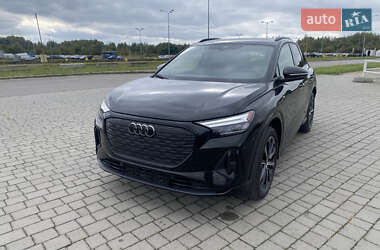 Позашляховик / Кросовер Audi Q4 e-tron 2022 в 