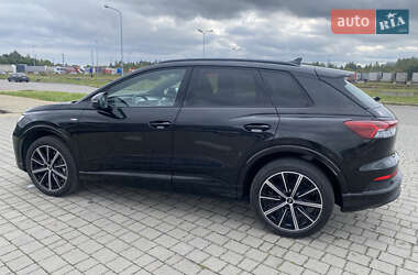 Позашляховик / Кросовер Audi Q4 e-tron 2022 в 