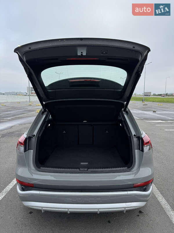 Внедорожник / Кроссовер Audi Q4 e-tron 2022 в Львове