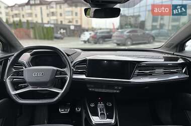 Позашляховик / Кросовер Audi Q4 e-tron 2022 в 