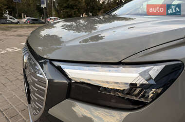 Внедорожник / Кроссовер Audi Q4 e-tron 2023 в 