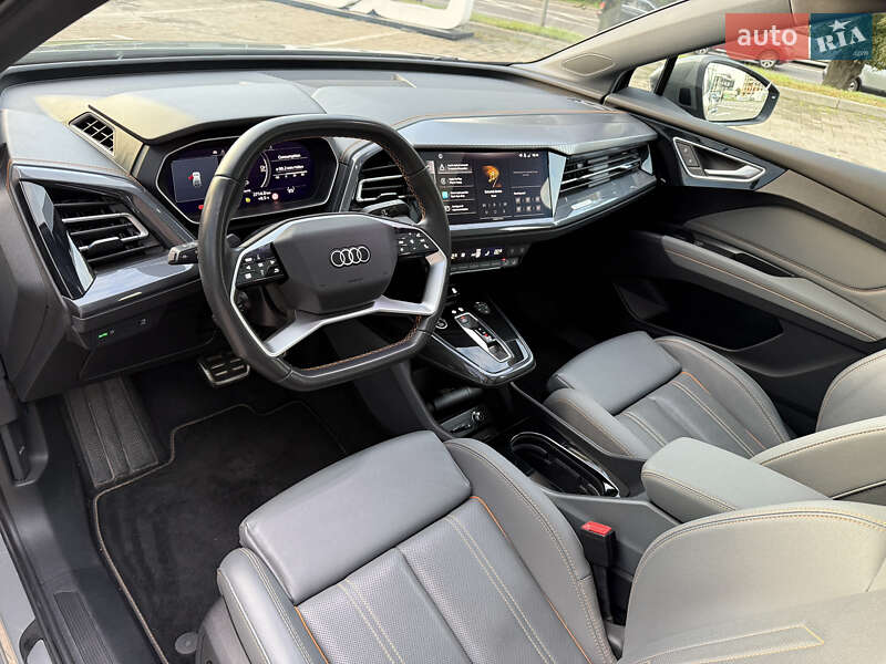 Позашляховик / Кросовер Audi Q4 e-tron 2023 в Львові