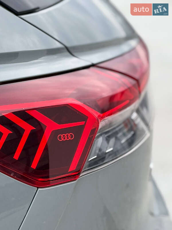 Позашляховик / Кросовер Audi Q4 e-tron 2024 в Львові