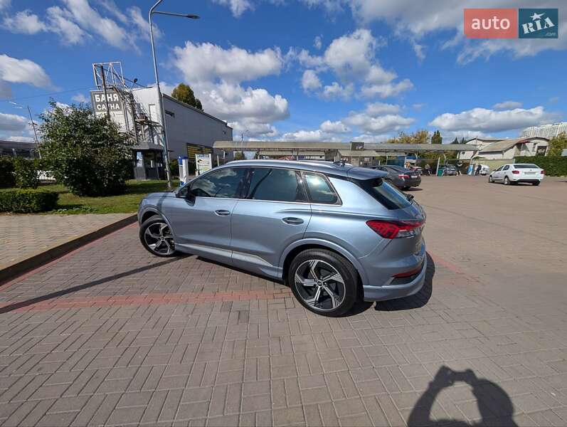 Позашляховик / Кросовер Audi Q4 e-tron 2024 в Києві