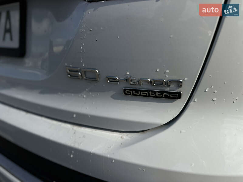 Позашляховик / Кросовер Audi Q4 e-tron 2023 в Полтаві