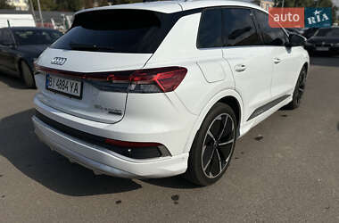 Позашляховик / Кросовер Audi Q4 e-tron 2023 в 