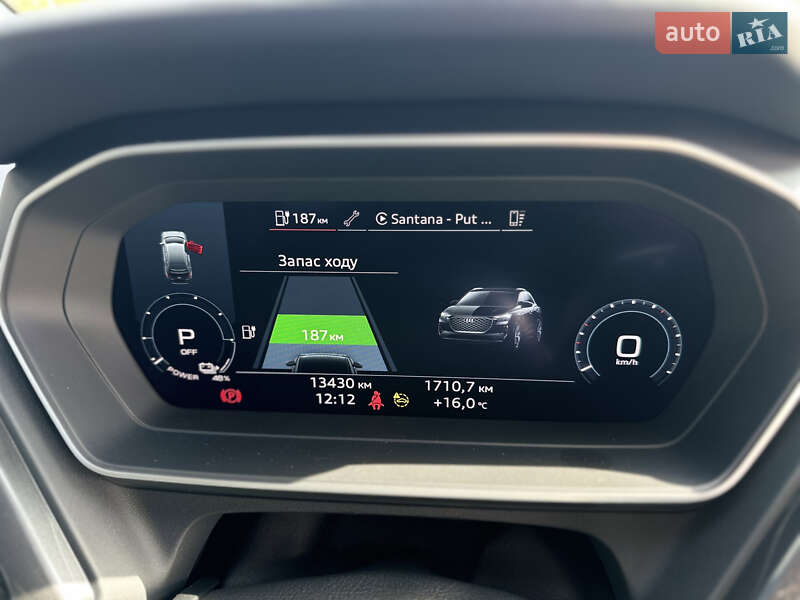 Позашляховик / Кросовер Audi Q4 e-tron 2023 в Полтаві