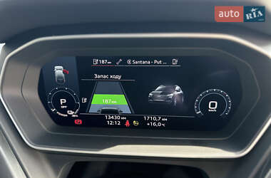 Позашляховик / Кросовер Audi Q4 e-tron 2023 в 