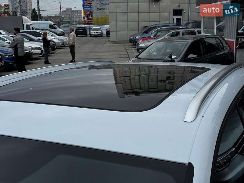 Позашляховик / Кросовер Audi Q4 e-tron 2023 в Харкові