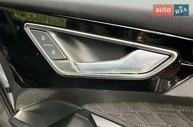 Внедорожник / Кроссовер Audi Q4 e-tron 2025 в 