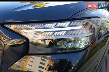 Внедорожник / Кроссовер Audi Q4 e-tron 2022 в 