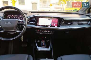 Внедорожник / Кроссовер Audi Q4 e-tron 2022 в 