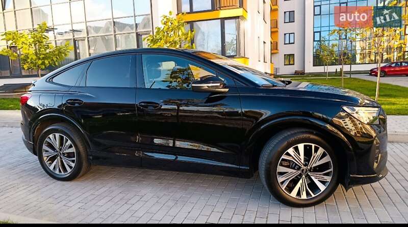 Внедорожник / Кроссовер Audi Q4 e-tron 2022 в Виннице фото 65 Внедорожник / Кроссовер Audi Q4 e-tron 2022 в Виннице