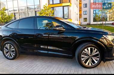 Внедорожник / Кроссовер Audi Q4 e-tron 2022 в 