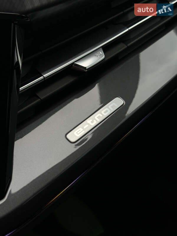 Внедорожник / Кроссовер Audi Q4 e-tron 2023 в Киеве фото 31 Внедорожник / Кроссовер Audi Q4 e-tron 2023 в Киеве