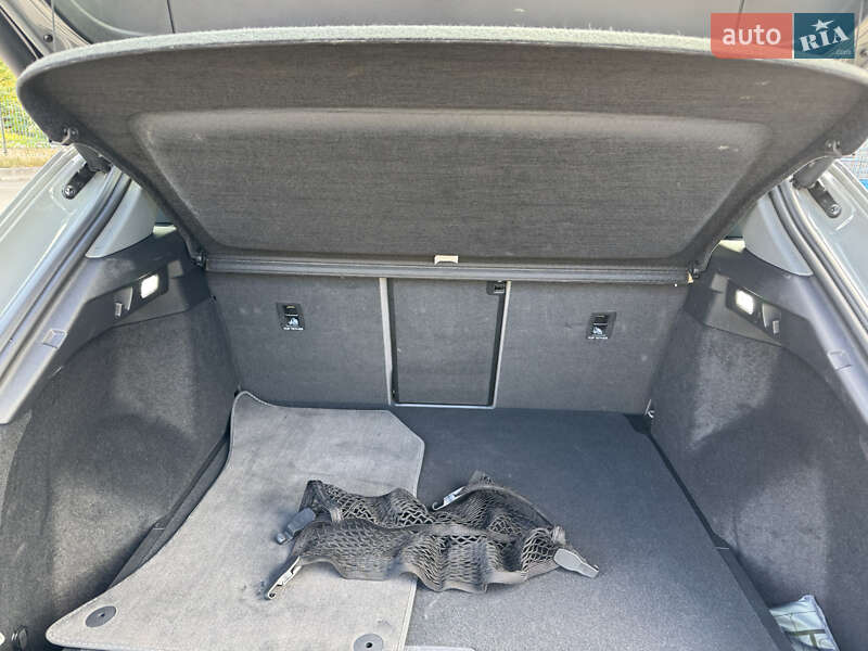 Позашляховик / Кросовер Audi Q4 e-tron 2024 в Дніпрі фото 25 Позашляховик / Кросовер Audi Q4 e-tron 2024 в Дніпрі