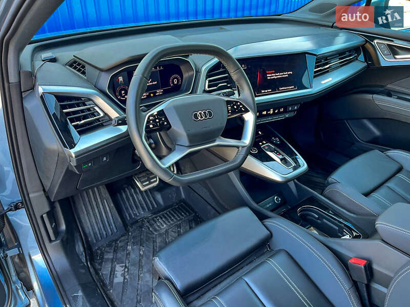 Позашляховик / Кросовер Audi Q4 e-tron 2023 в Києві