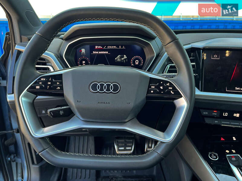 Позашляховик / Кросовер Audi Q4 e-tron 2023 в Києві