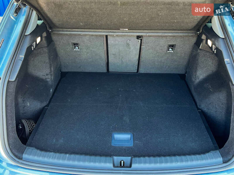 Позашляховик / Кросовер Audi Q4 e-tron 2023 в Києві