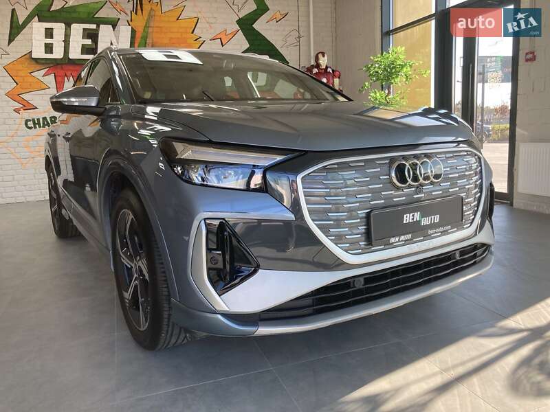 Внедорожник / Кроссовер Audi Q4 e-tron 2023 в Львове