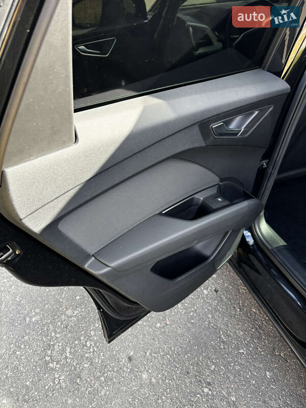 Внедорожник / Кроссовер Audi Q4 e-tron 2023 в Ровно фото 18 Внедорожник / Кроссовер Audi Q4 e-tron 2023 в Ровно