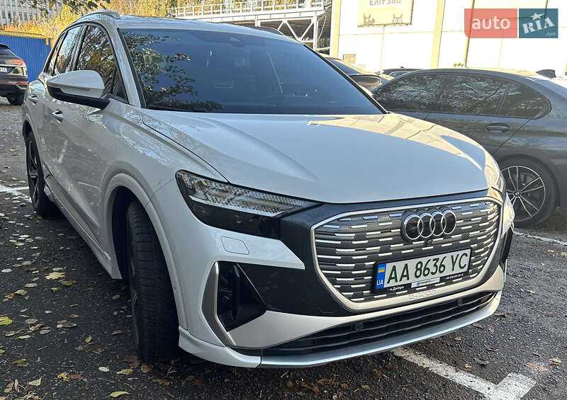 Внедорожник / Кроссовер Audi Q4 e-tron 2023 в Киеве