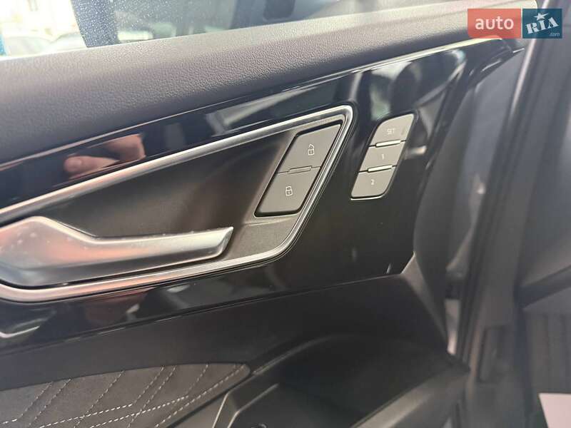 Позашляховик / Кросовер Audi Q4 e-tron 2023 в Івано-Франківську фото 12 Позашляховик / Кросовер Audi Q4 e-tron 2023 в Івано-Франківську