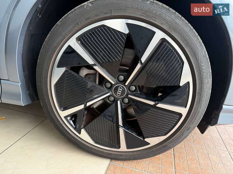 Позашляховик / Кросовер Audi Q4 e-tron 2023 в Івано-Франківську фото 18 Позашляховик / Кросовер Audi Q4 e-tron 2023 в Івано-Франківську