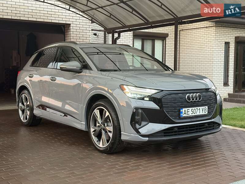 Внедорожник / Кроссовер Audi Q4 e-tron 2024 в Днепре