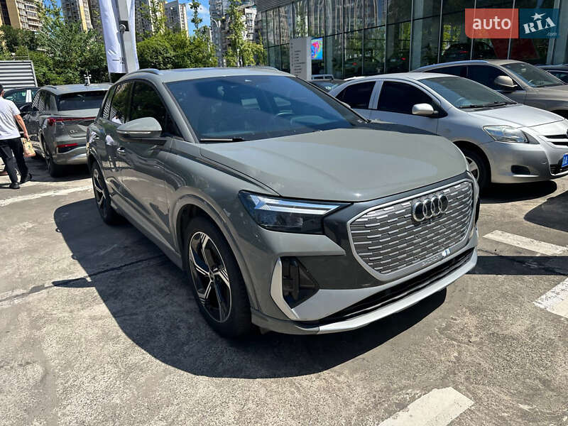 Audi Q4 e-tron 2024