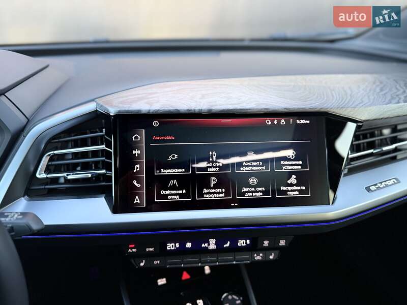 Позашляховик / Кросовер Audi Q4 e-tron 2024 в Львові
