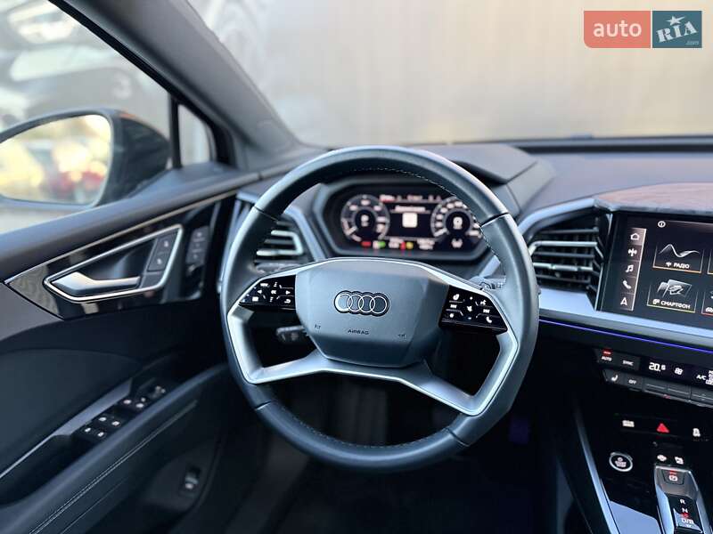 Позашляховик / Кросовер Audi Q4 e-tron 2024 в Львові