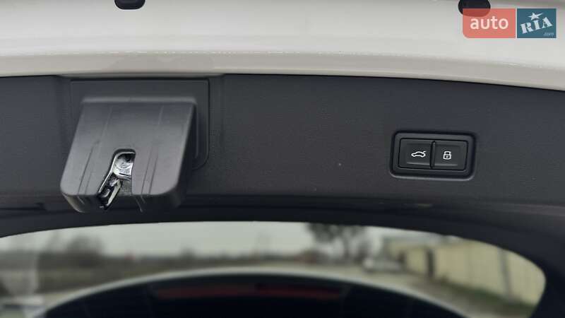 Позашляховик / Кросовер Audi Q4 e-tron 2023 в Харкові фото 32 Позашляховик / Кросовер Audi Q4 e-tron 2023 в Харкові